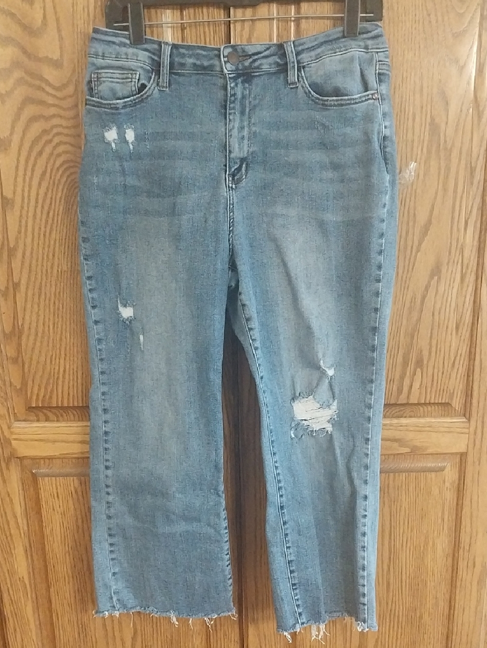 Judy Blue Distressed Crop Wide Leg Frayed Hem Jeans Size 13/31 Blue JB88475